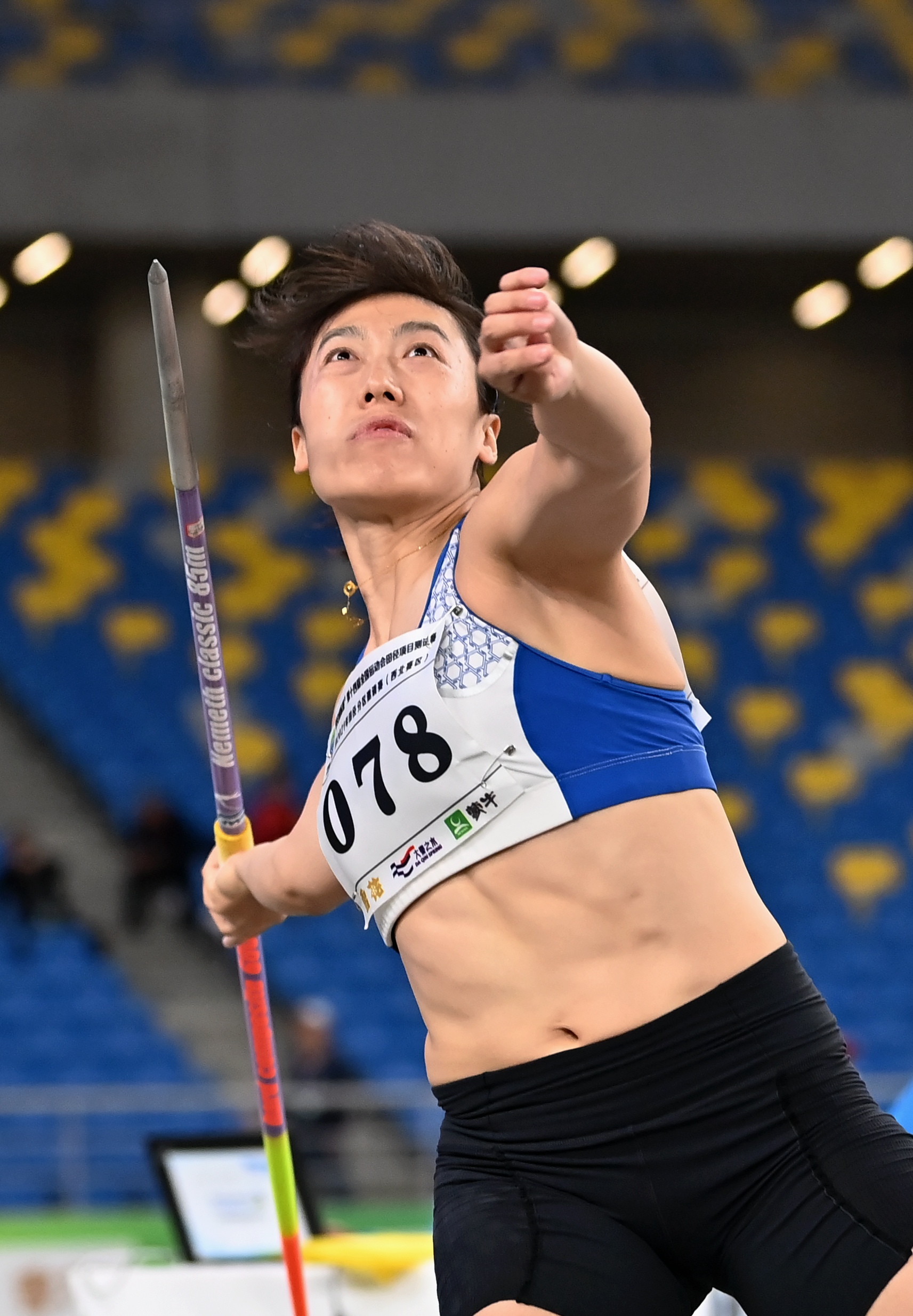 田径女子标枪中国选手突破个人最好成绩，晋级决赛